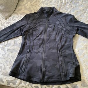 Lululemon define jacket in dark camo size 14 new without tags